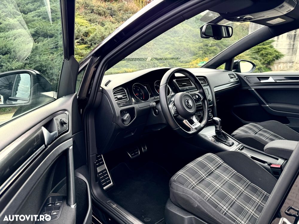 Volkswagen Golf 2.0 TDI DSG GTD - 24