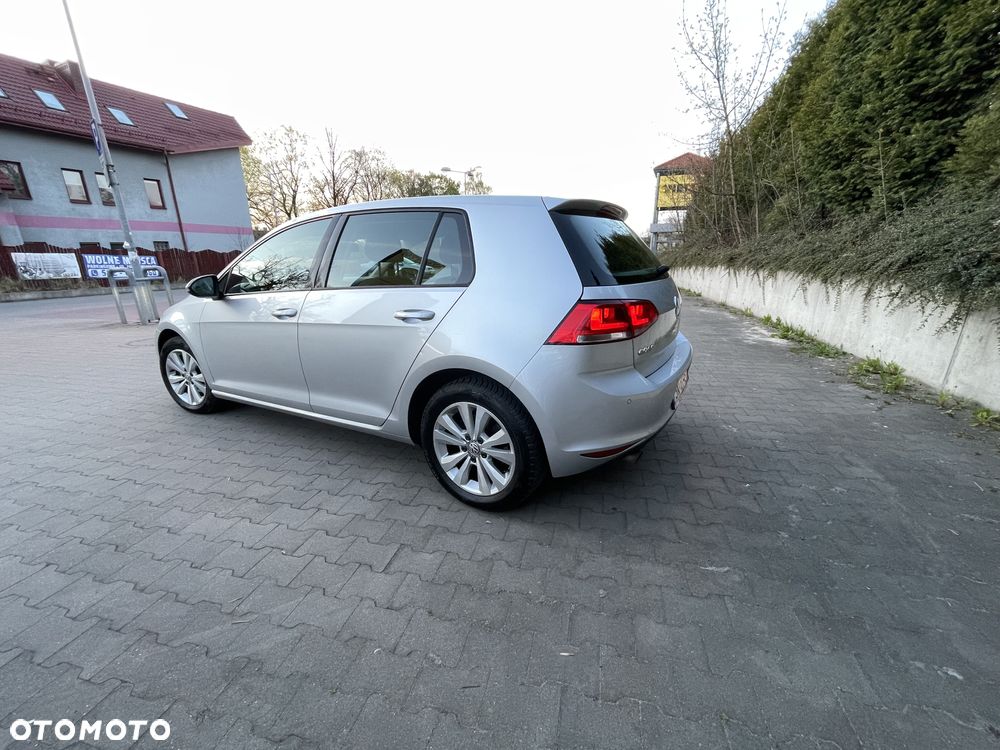 Volkswagen Golf 1.2 TSI BMT Comfortline - 6