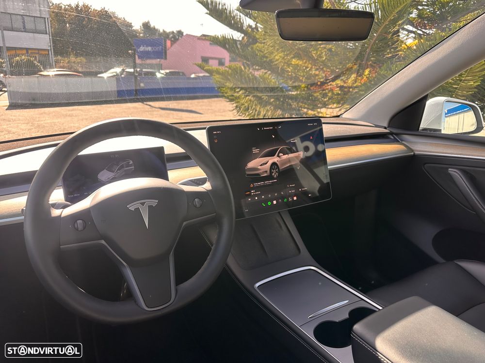 Tesla Model Y Tração Traseira - 42