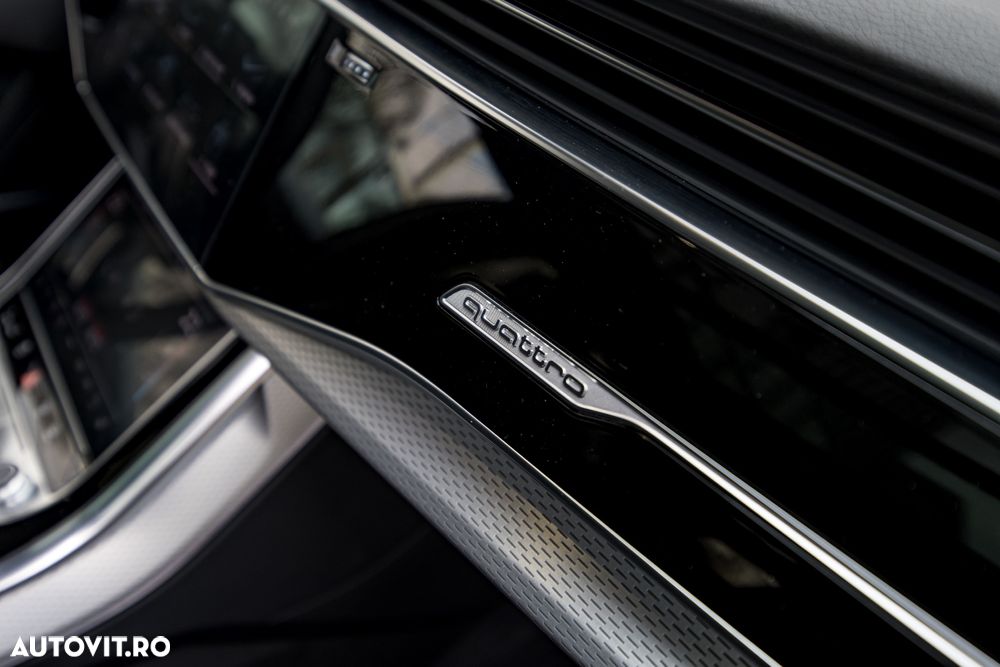 Audi Q8 60 TFSIe quattro tiptronic - 30