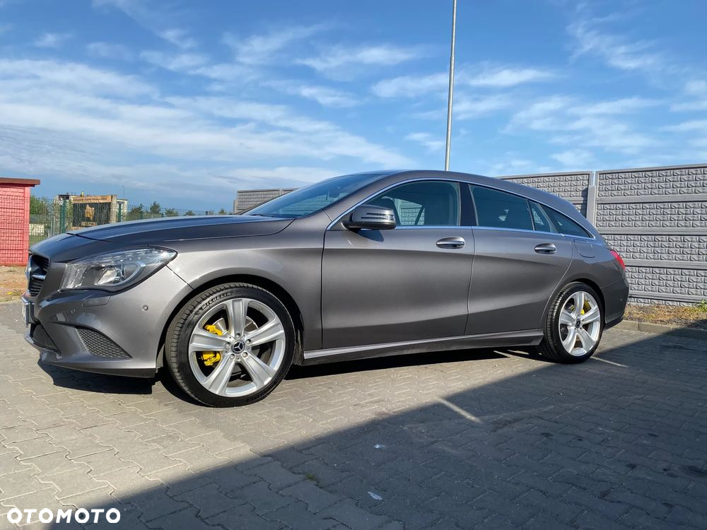 Mercedes-Benz CLA Shooting Brake 180 7G-DCT - 15
