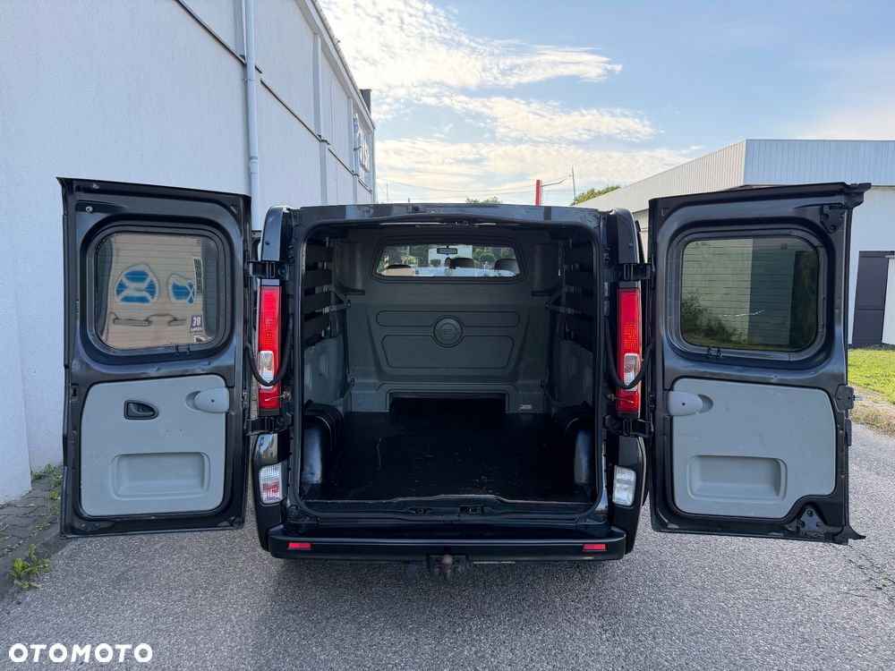 Opel Vivaro L2H1 2.9t - 30