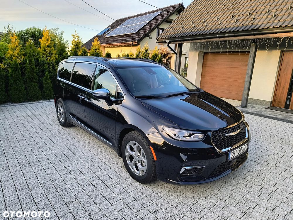 Chrysler Pacifica - 8