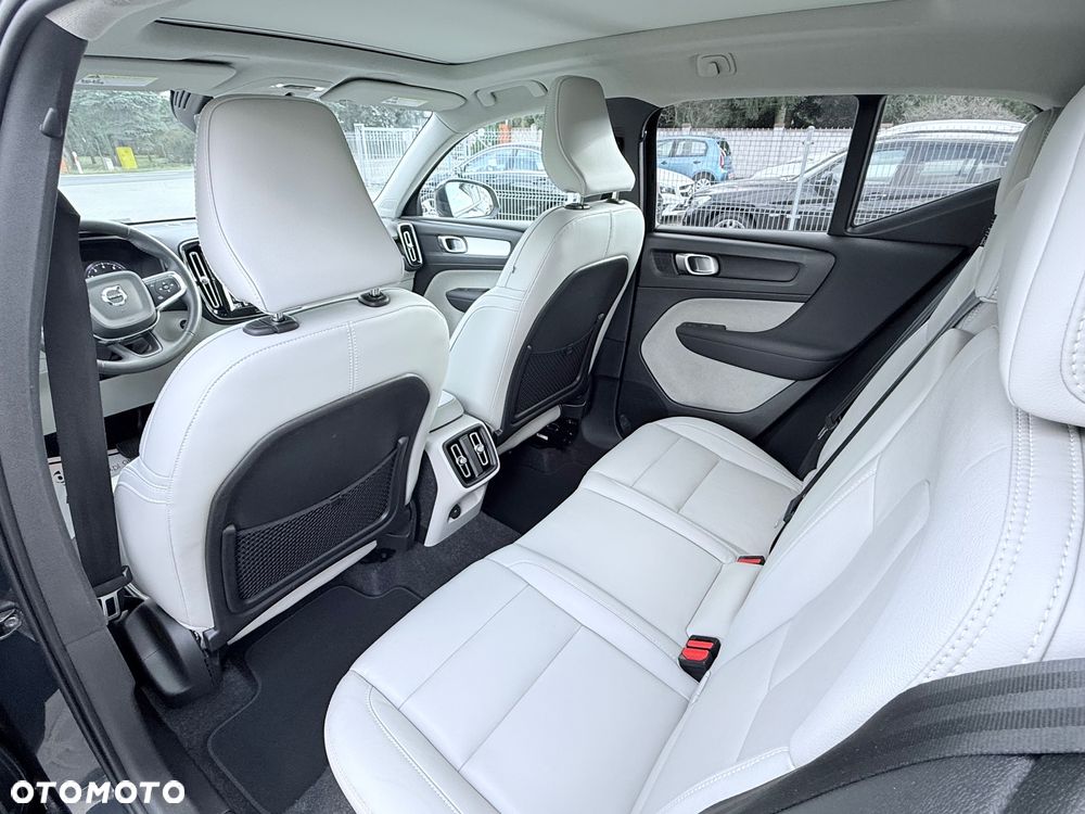 Volvo XC 40 T4 Geartronic Momentum - 27