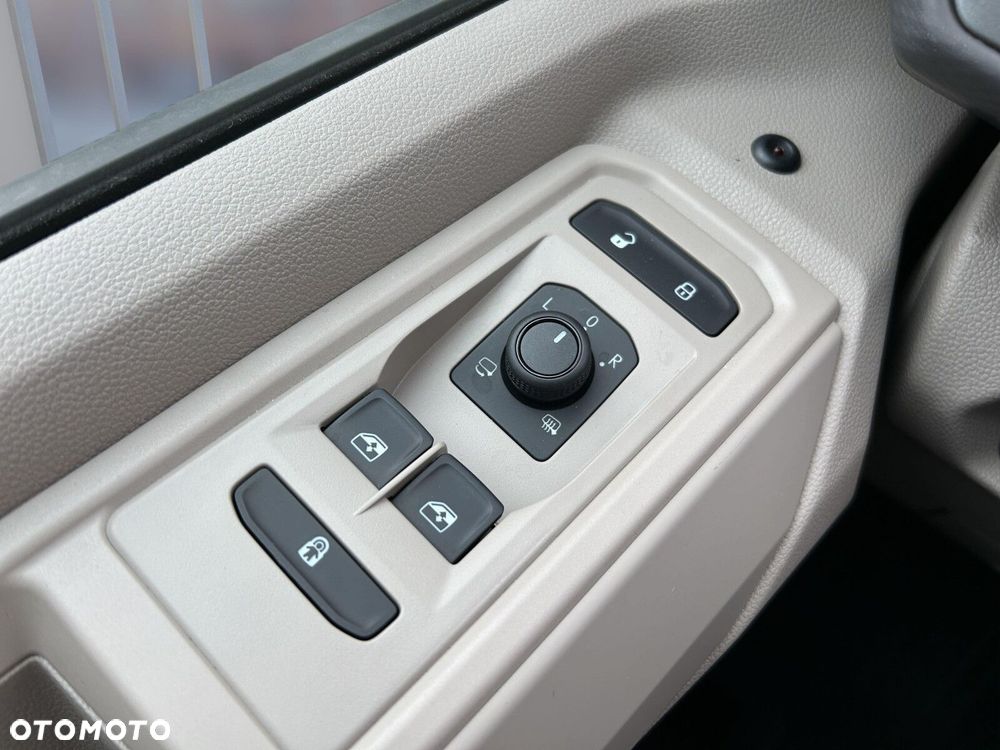 Volkswagen california Beach TOUR 5-os. 2.0TDI 150KM (dolne i górne łóżko) - 30