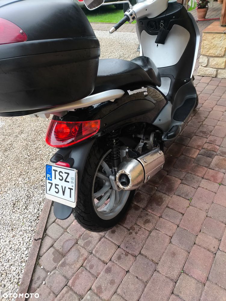 Piaggio Beverly - 1