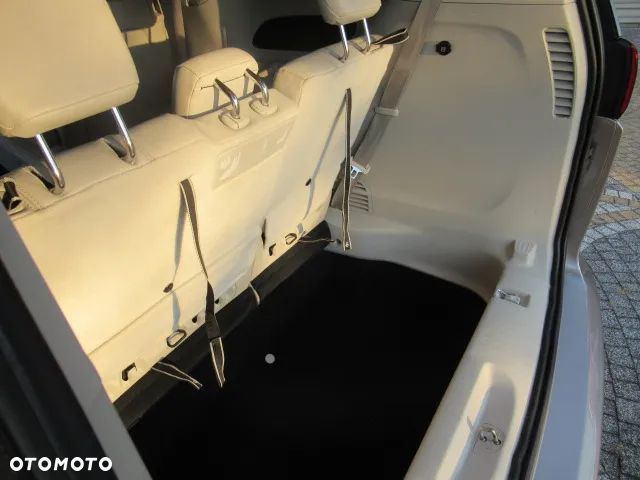 Chrysler Pacifica - 25