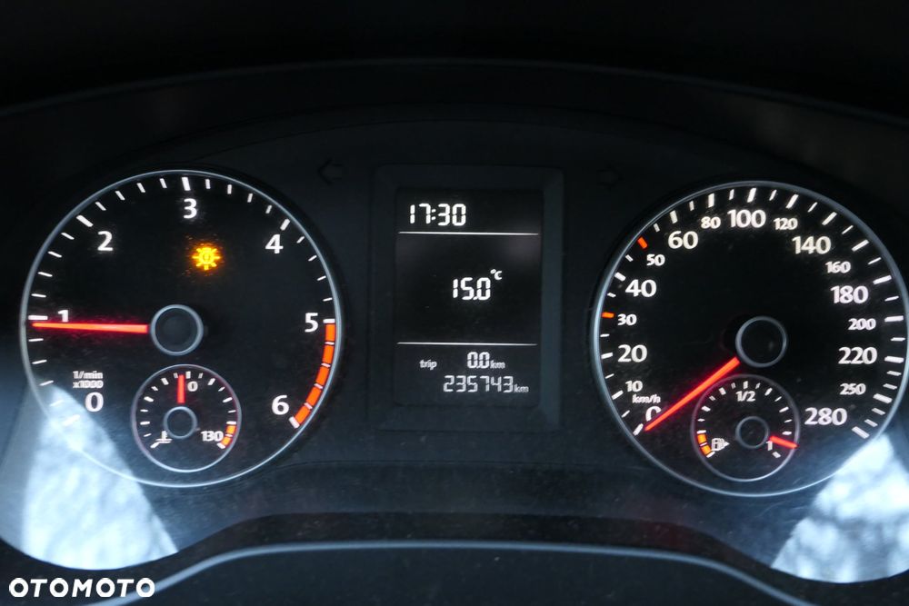 Volkswagen Jetta 1.6 TDI DPF Comfortline - 3