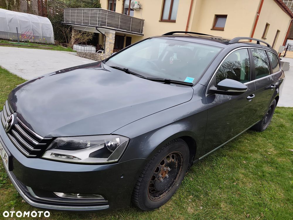 Volkswagen Passat 2.0 TDI DPF BlueMotion Technology Comfortline - 3
