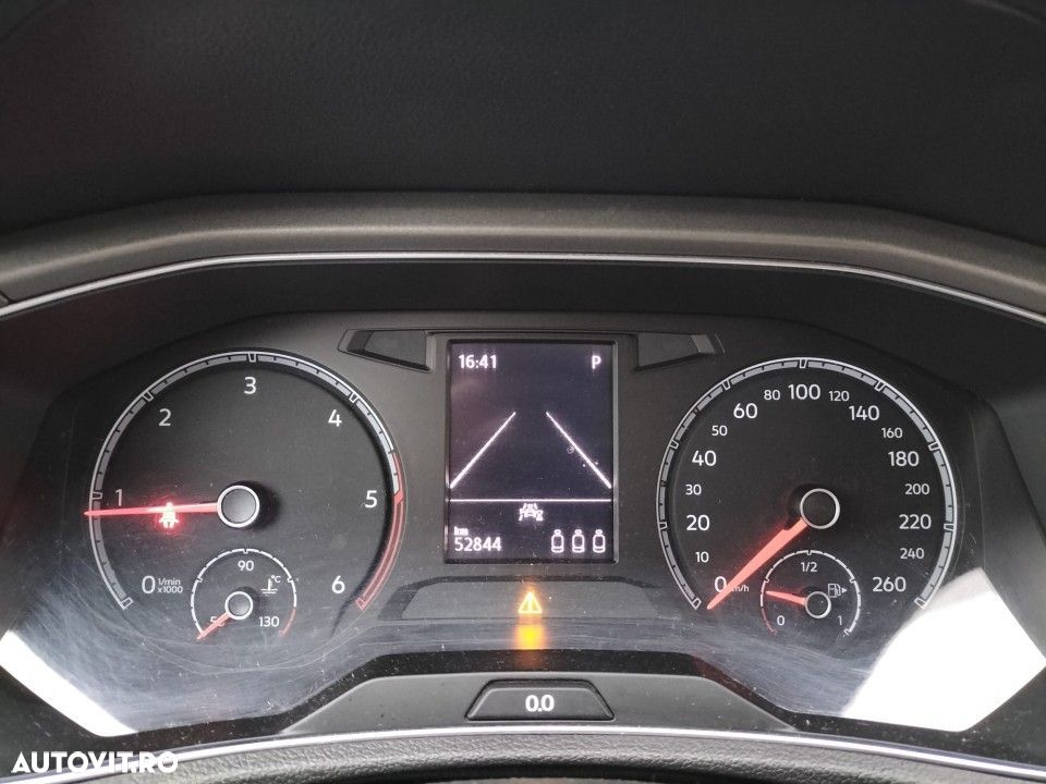 Volkswagen T-Roc - 12