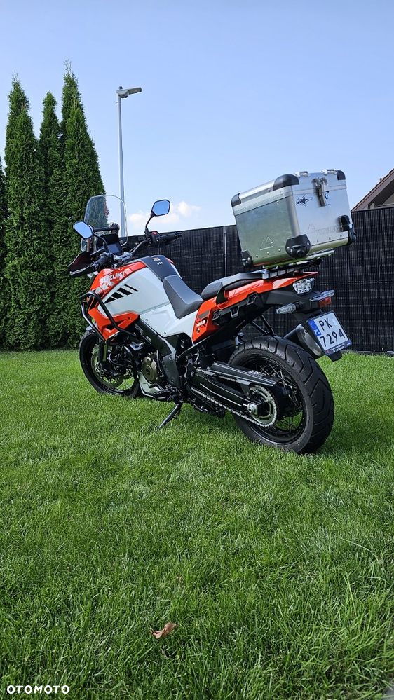 Suzuki V-STROM - 3