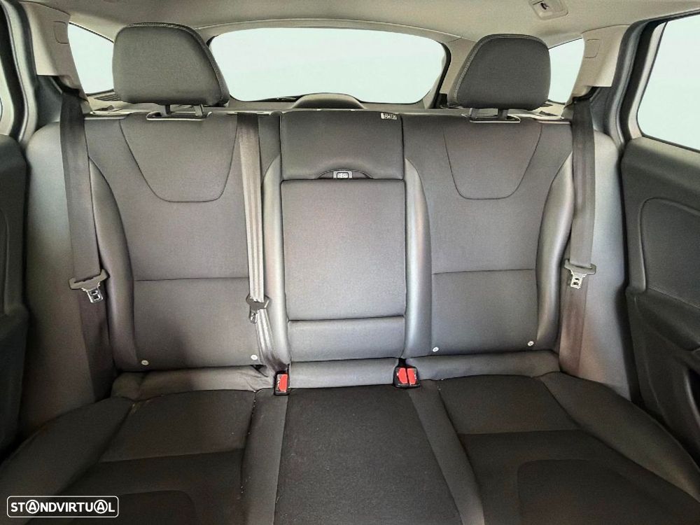 Volvo V60 - 18