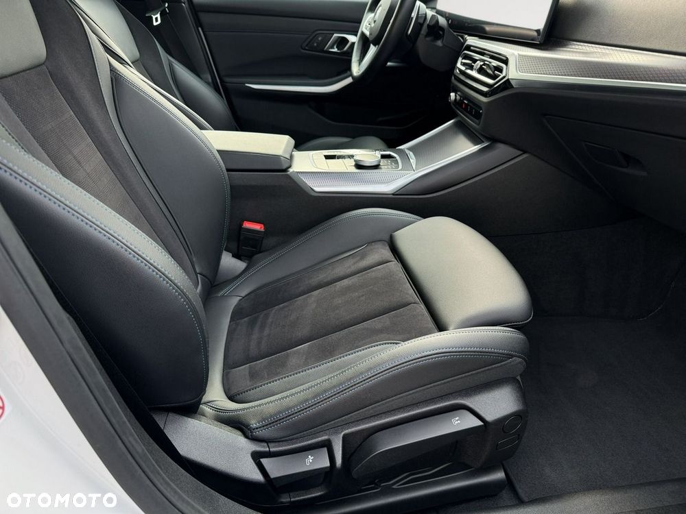 BMW Seria 3 318i M Sport - 25