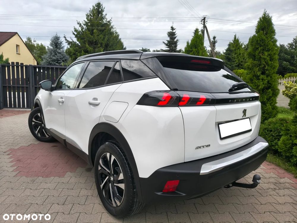 Peugeot 2008 1.5 BlueHDi Allure S&S EAT8 - 13