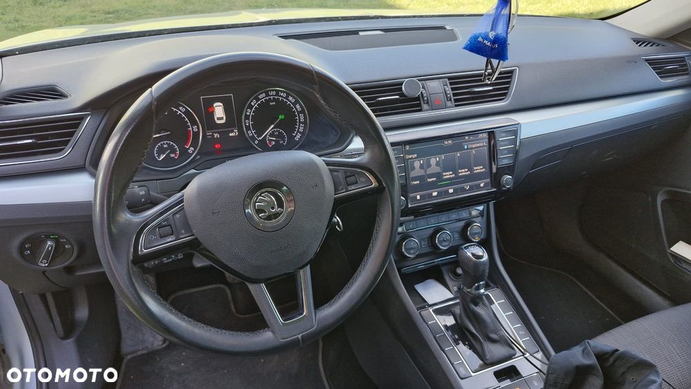 Skoda Superb 1.6 TDI DSG Ambition - 12