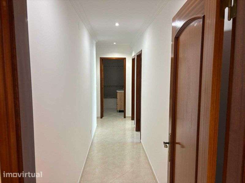 Apartamento T3 no Centro da Vila de Ferreira do Zêzere - Grande imagem: 5/12