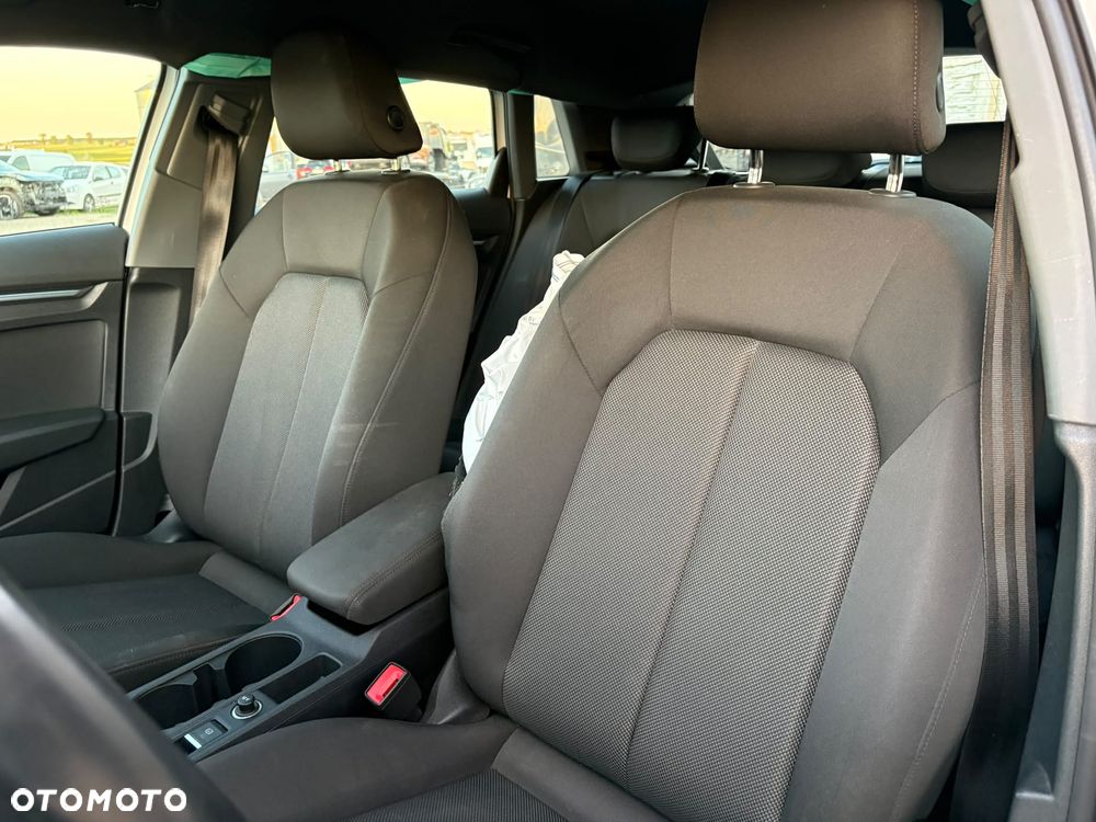Audi A3 Sportback 30 TDI S tronic - 9