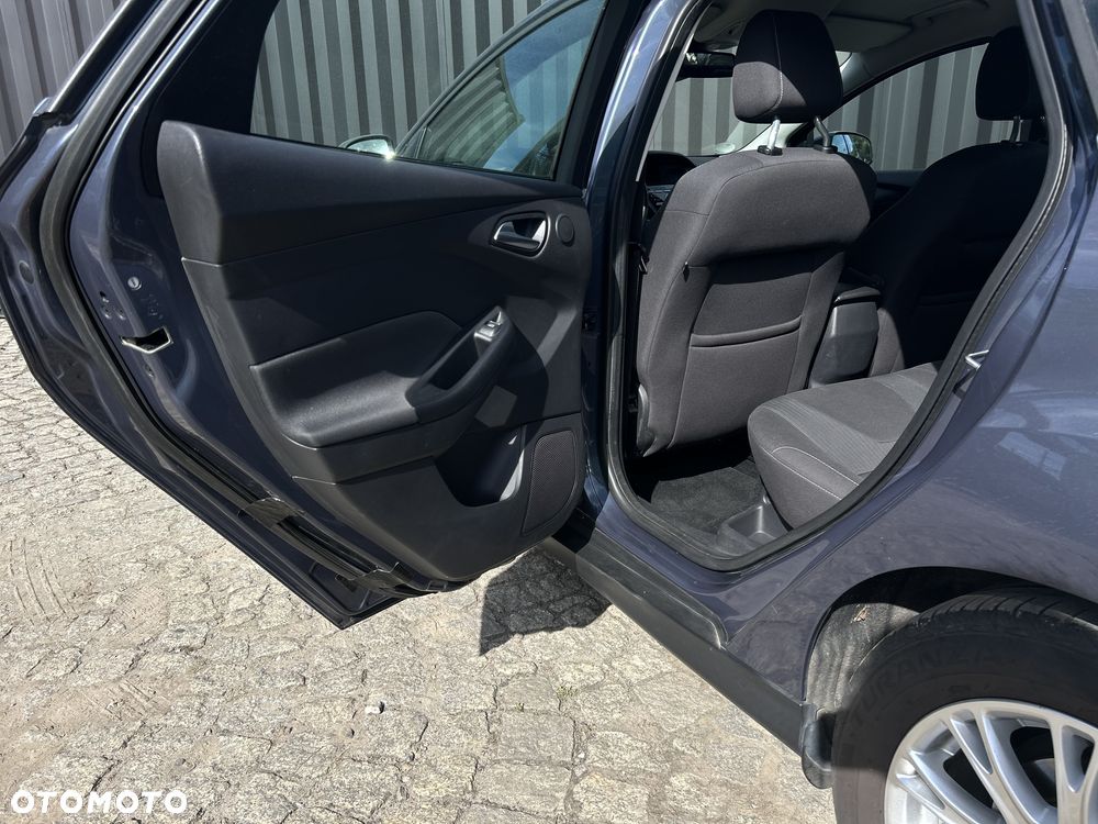 Ford Focus 1.6 EcoBoost Titanium - 25