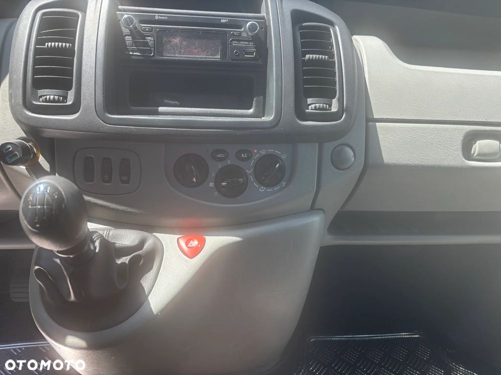 Opel Vivaro - 5