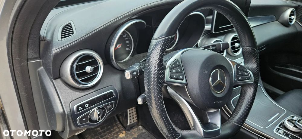 Mercedes-Benz Klasa C 250 7G-TRONIC - 27