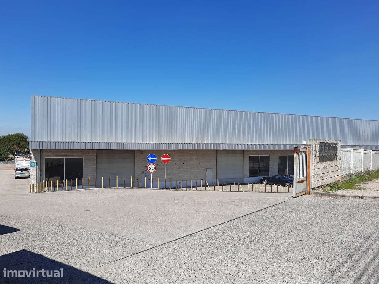 Armazém Palmela Venda | 4.431 m2 | Industrial e Serviços - Grande imagem: 2/25