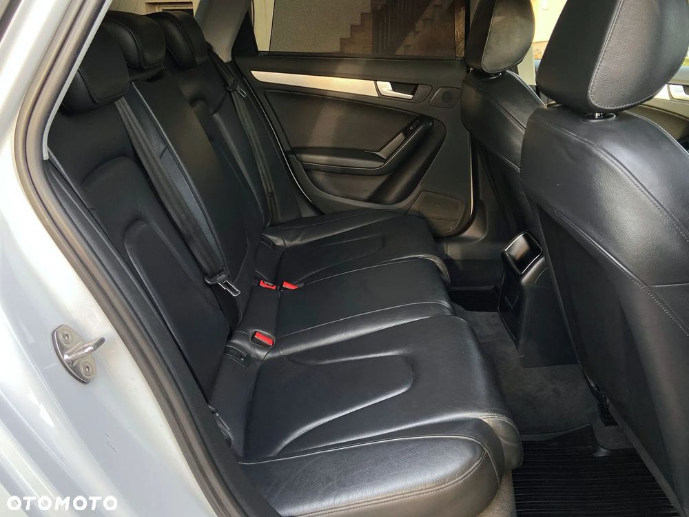 Audi A4 Avant 2.0 TDI e DPF S line Sportpaket - 8