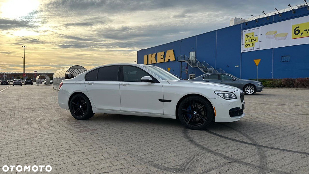 BMW Seria 7 740i - 4