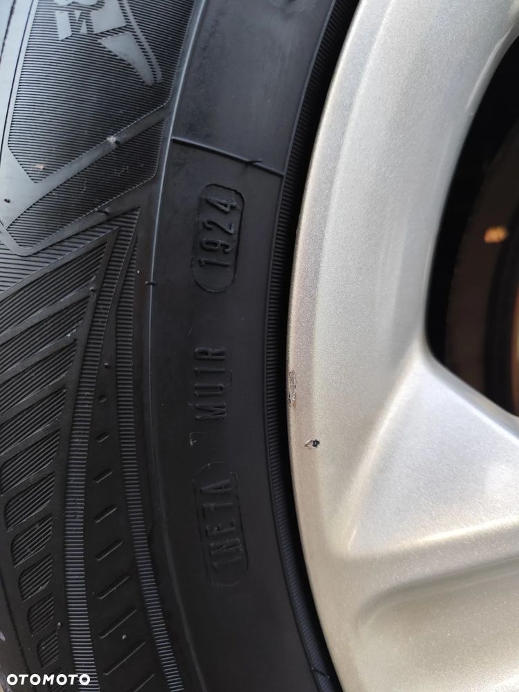 Ford Kuga 1.5 EcoBoost FWD Titanium ASS - 40