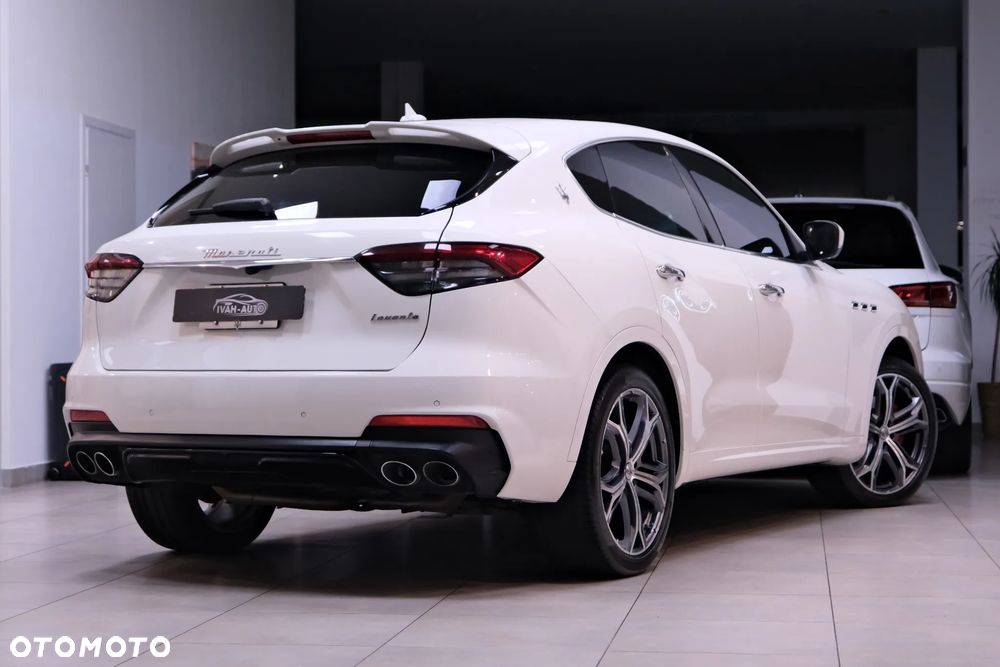 Maserati Levante - 10