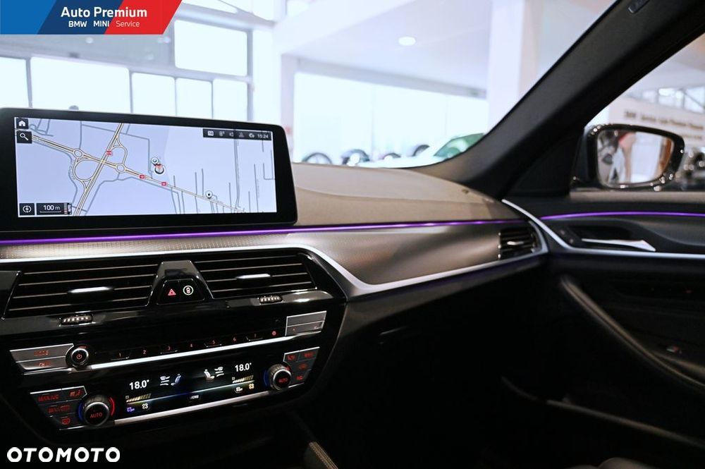 BMW Seria 5 540i xDrive mHEV - 9
