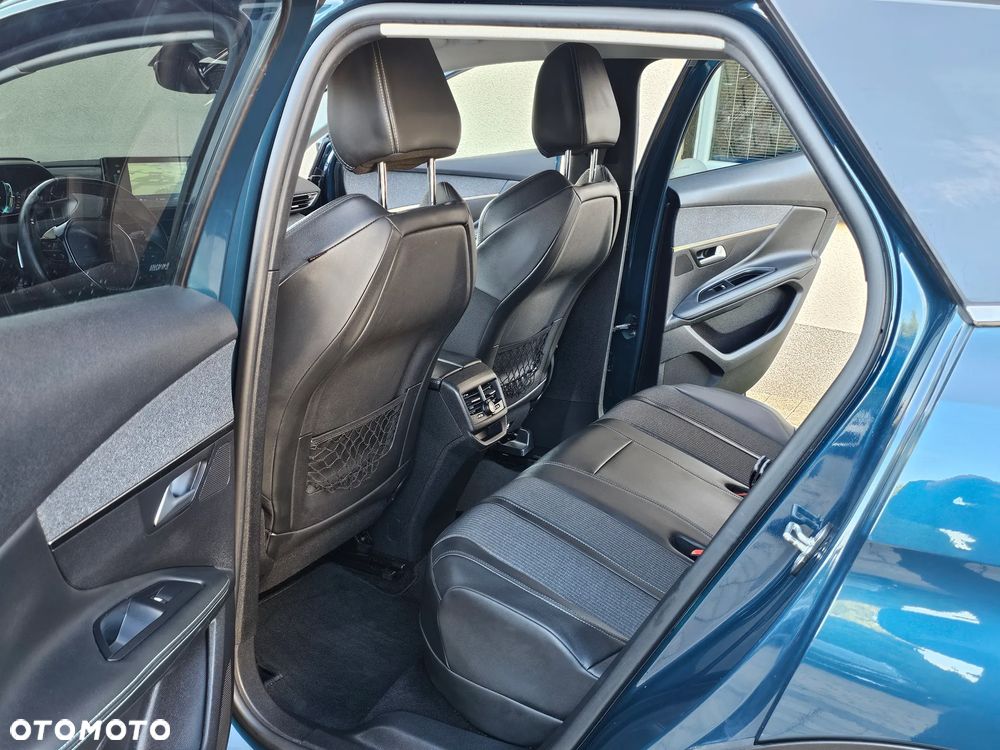 Peugeot 3008 225 e-EAT8 Allure Pack - 28