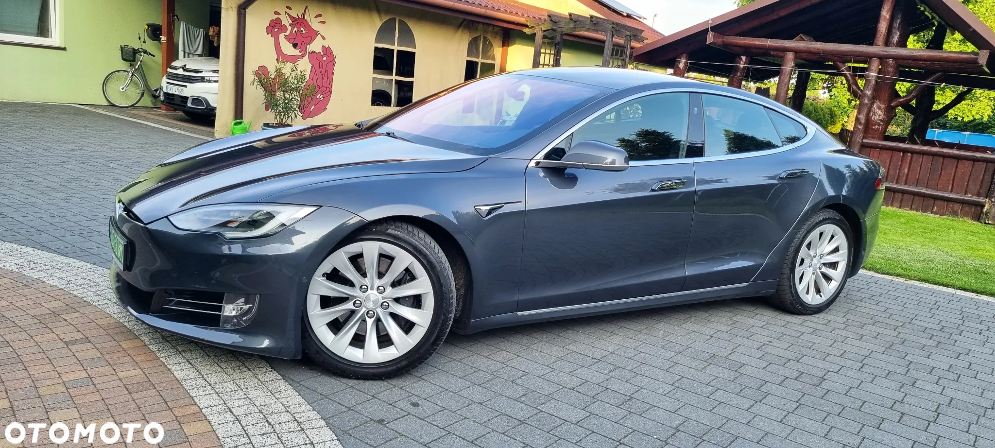 Tesla Model S Long Range Plus - 8