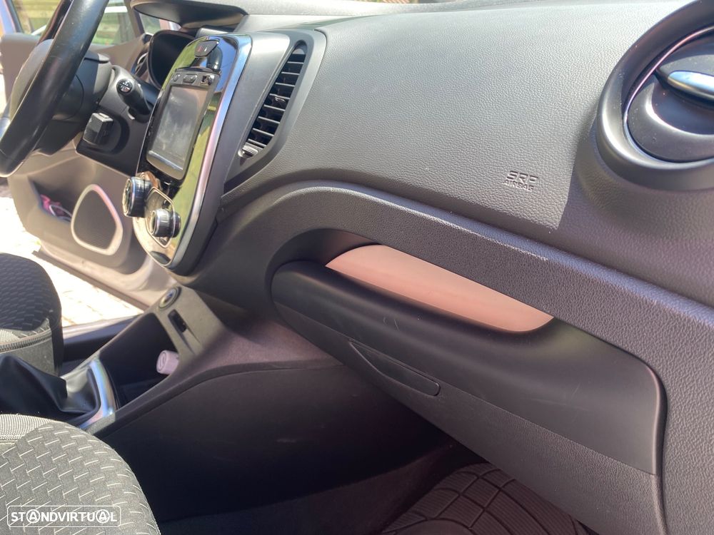 Renault Captur 1.5 dCi Exclusive - 18