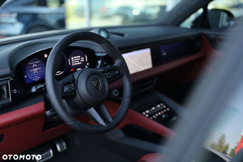 Porsche Macan - 11