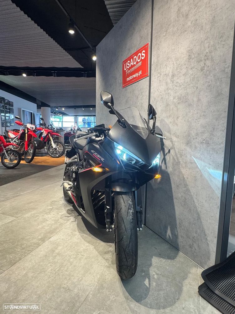 Honda CBR CBR650R - 2