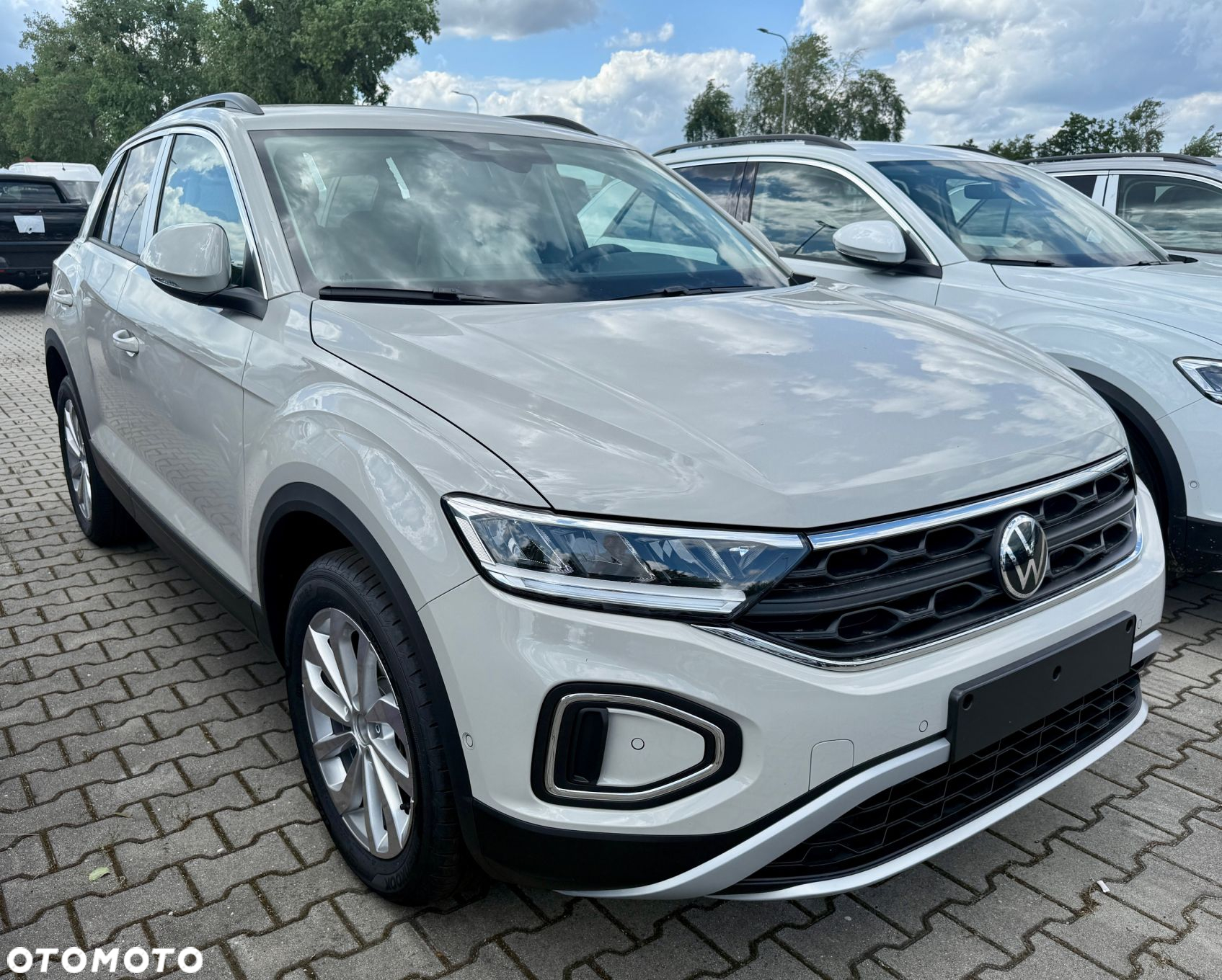 Volkswagen T-Roc 1.5 TSI Life Plus - 4