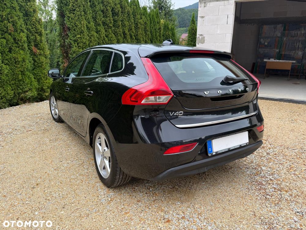 Volvo V40 D2 Momentum - 37
