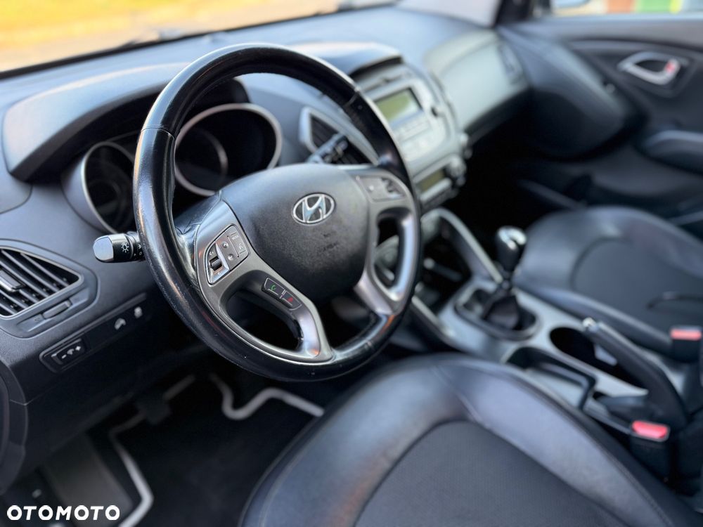 Hyundai ix35 1.6 2WD Fifa World Cup Edition - 13