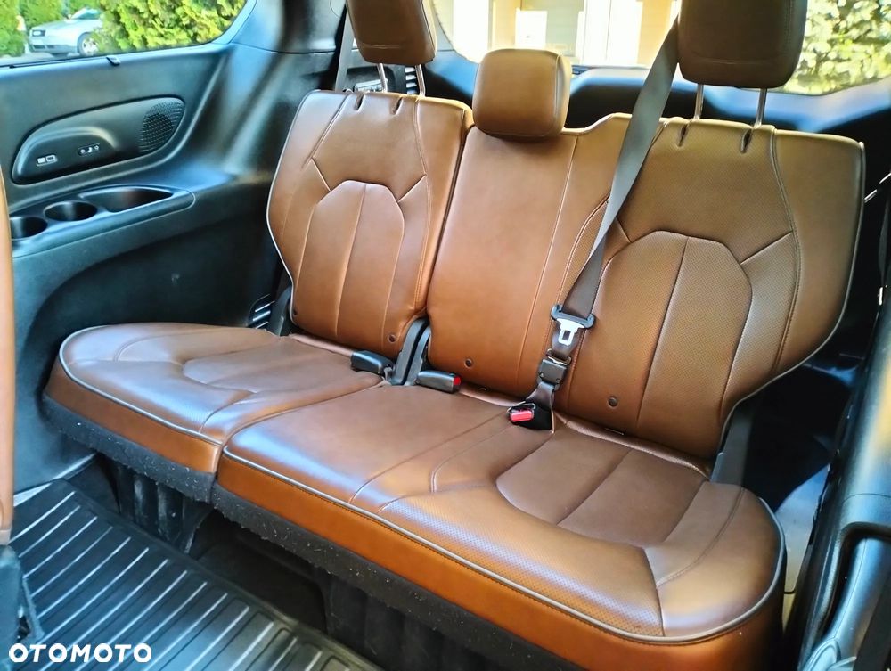 Chrysler Pacifica - 15