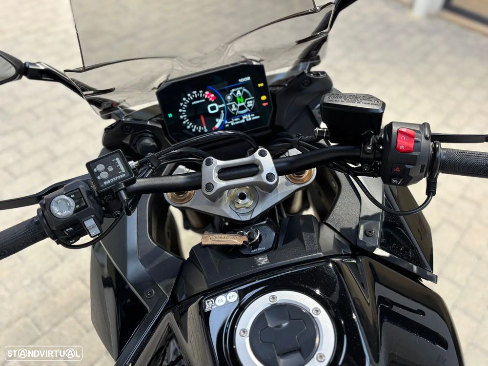 Suzuki GSX 1000 GT - 6