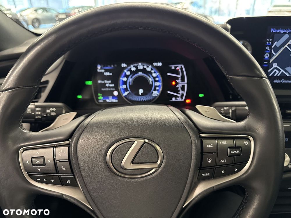 Lexus ES 300h Business Edition - 20