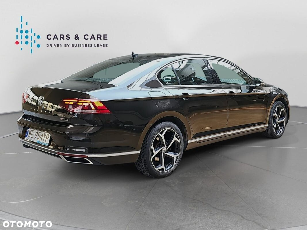 Volkswagen Passat 2.0 TDI 4Mot Elegance DSG - 5