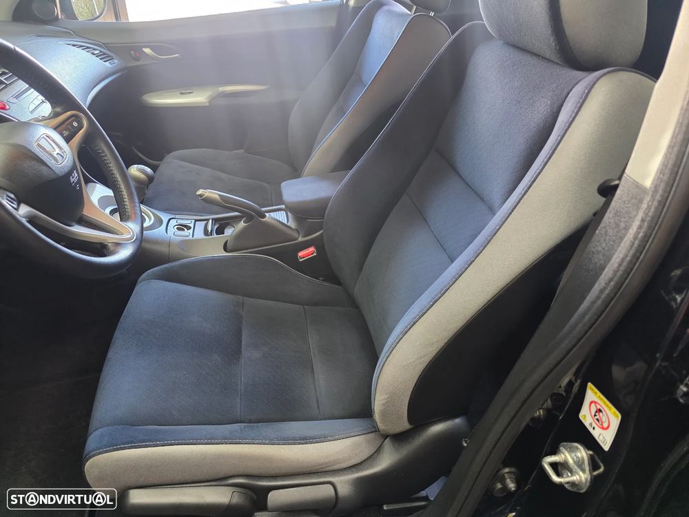 Honda Civic 1.4 Sport - 31