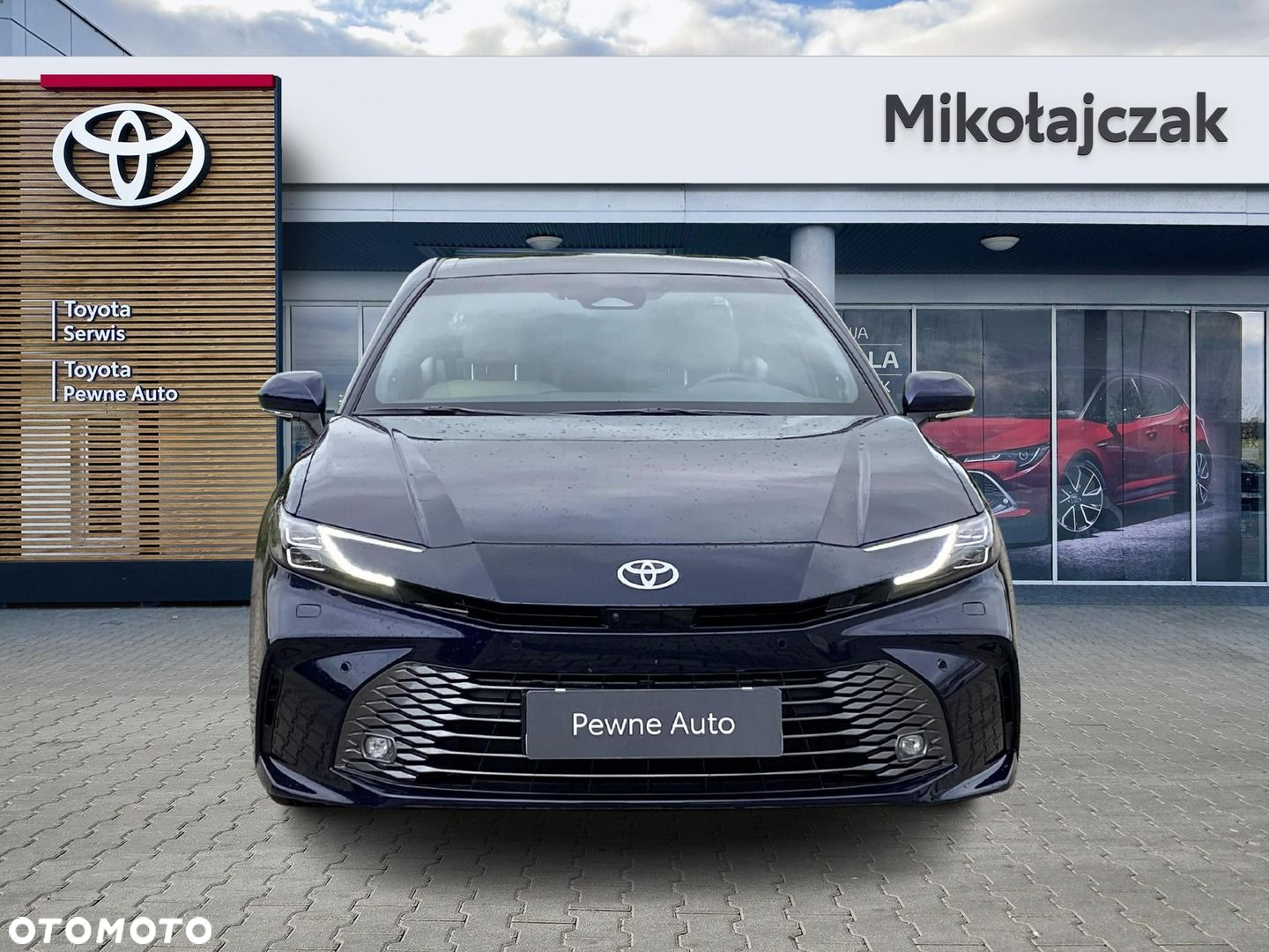 Toyota Camry - 6