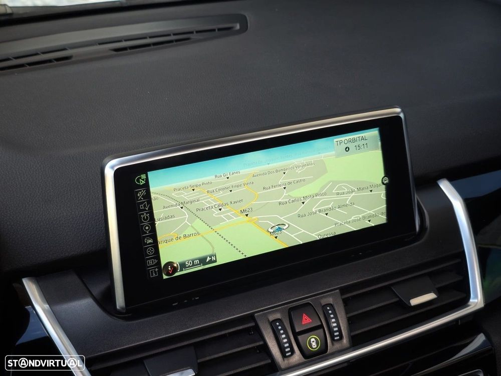 BMW 216 Active Tourer d Line Sport - 24
