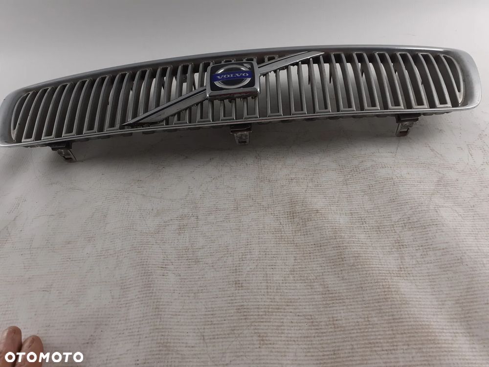 Volvo V70 II Grill Atrapa Chłodnicy - 4