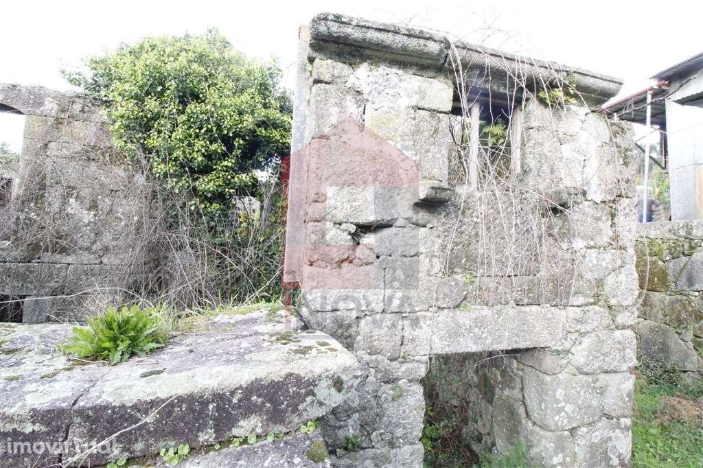 Moradia para restauro, Atães - Grande imagem: 5/22