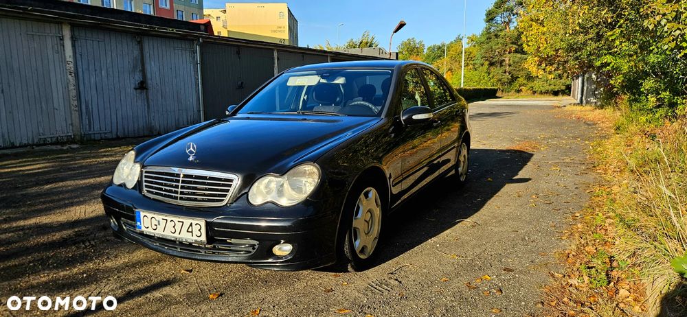 Mercedes-Benz C-Class 2005 photo 5