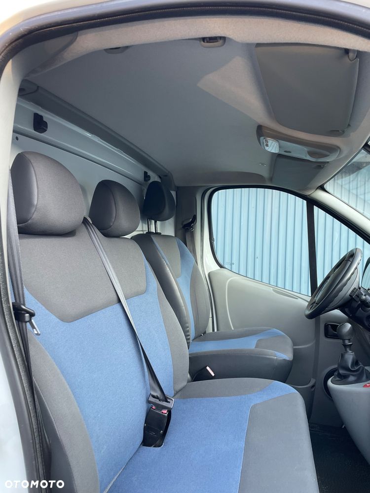 Renault Trafic - 26