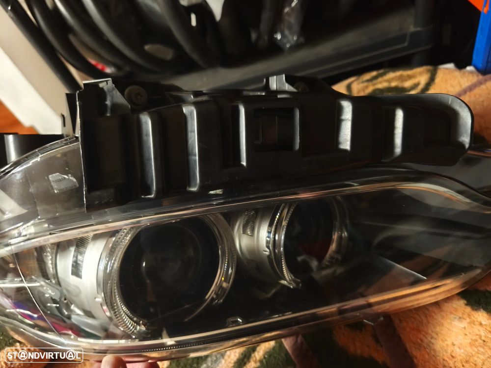 Farol esquerdo bi-xenon BMW F22 F23 - 6